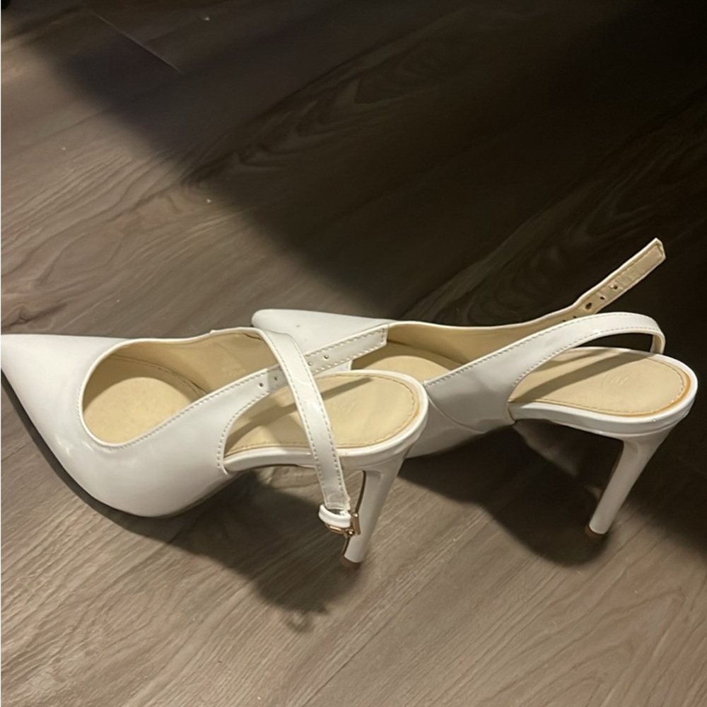 White point toe heels